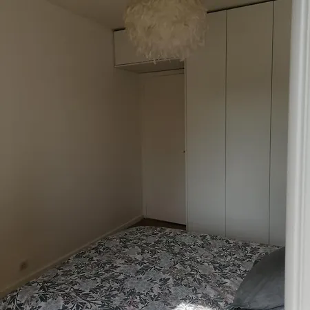 Des Cygnes Apartment